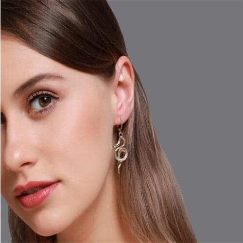 1 Pairs Long Hoop Earrings Punk Snake Huggie Earrings For Women Fashion Pendant Earrings Gold Gorgeous Jewelry For Women