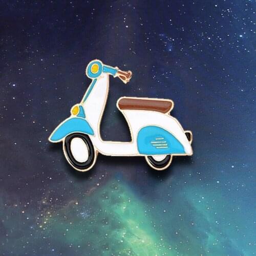 Blue Electric Vehicle Traffic Shape Brooch! Daily Supplies lovely Metal Backpack Shirt Coat Badge For Families Friends Holiday