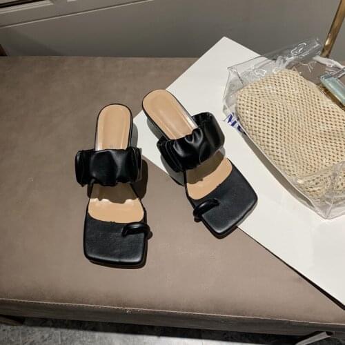 Sexy Romantic Square Pinch Toe Wrinkle Band Women Sandals 2021 Summer New Retro Small Middle Heel Elegant Female Slippers Shoes