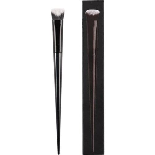 Locck-it Edge Concealer Brush #40 - BLACK Unique Shape Contour Conceal Corrector Makeup Brush Beauty Blender Tool