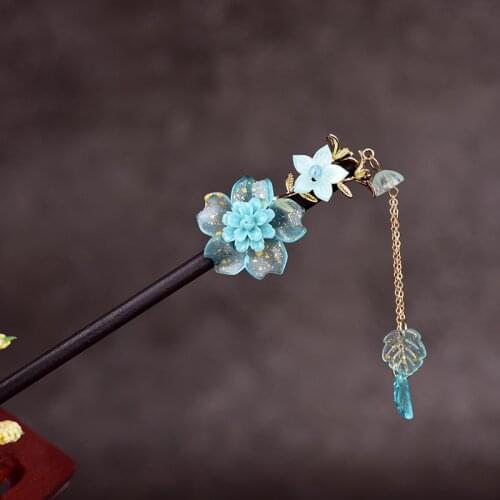 Vintage Fresh Wooden Hair Stick Exquisite Classical Princess Step Shake Retro Temperamental Hair Jewelry Woman Bijoux