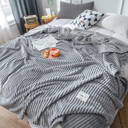 Single-layer Velvet Blanket Cozy Warm Thermal Blanket Cover Flannel Summer Winter Bedspread Blanket Double Bed Blanket