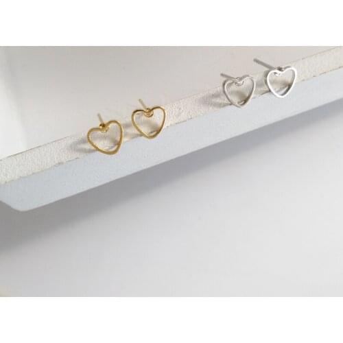 Wholesale S925 Womens Silvery Needle Sweet Heart-Shaped Simple Small Cute Mini Ear Stud Wholesale