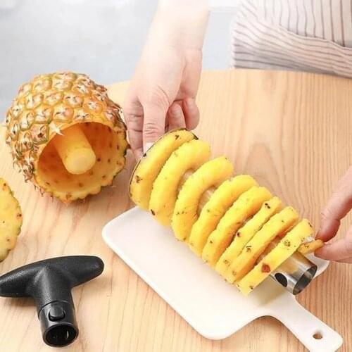 Stainless Steel Pineapple Peeler Cutter Corer Fruit Knife Pineapple Slicer and Lemon Squeezer Juice Juicer Kitchen Accessories