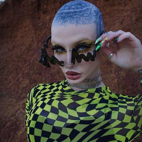 Luxury Brand Designer Sunglasses High Quality Personality Trend Wave Party Funny M Letter Frameless Eyewear Oculos De Sol 2021