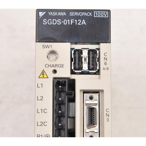 Japan YASKAWA SGDS-01F12A 100W servo drive