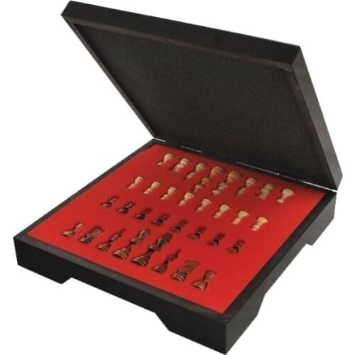 Vip Chess Walnut Small Size Dimensions: 30 x 30 x 7 cm