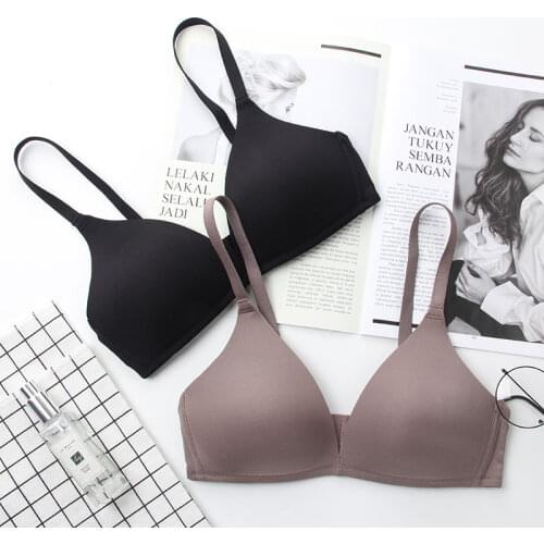 French glossy foundation comfortable unmarked ultra-thin model steel ring-free large breasts show small bra triangle cup thin