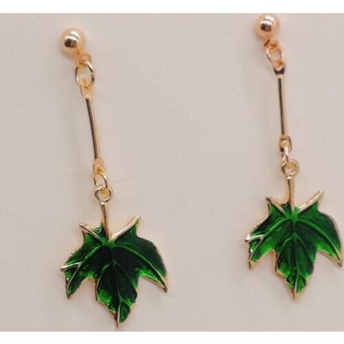 New style hot sale fashion dripping oil maple leaf pendant tassel popular style elegant earrings for ladies jewelry