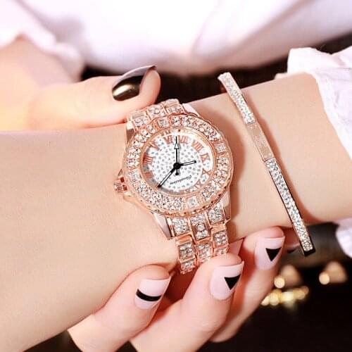 Women Fashion Luxury Diamonds Analog Quartz Vogue Watch Rhinestone Bracelet Lady Dress Crystal Wrist Watches Relogio Feminino l