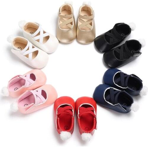 Spring and Autumn 0-1 years old female baby hair ball princess shoes soft bottom non-slip baby toddler shoes