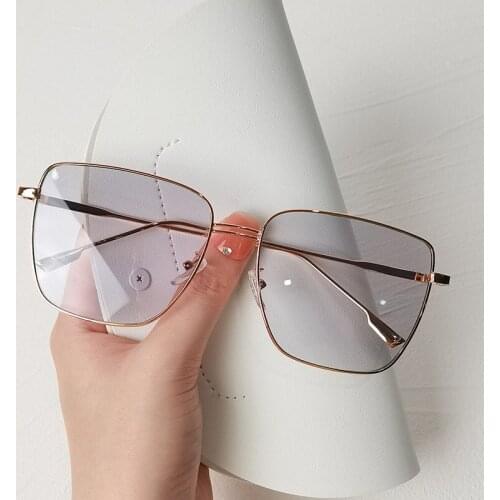 2021 Vintage Gold Square Sunglasses Women Men Driving Brand Designer Metal Sun Glasses Ocean Color Retro Eyewear Female Shades