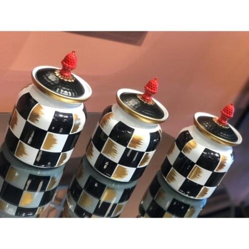 Mekenzie style Checkerboard Pattern 3 Pcs Jar