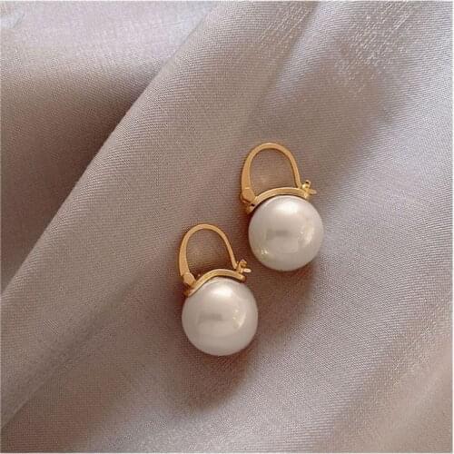 2021 Exquisite Retro Pearl Earrings For Women Party Wedding fashion Jewelry