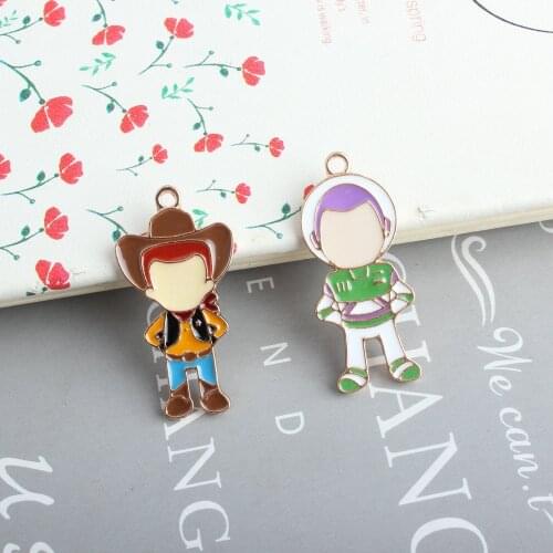 Zinc Alloy Jewelry Findings 10pcs Gold Tone Plated Enamel Alloy Charms Cute Cow Boy Spaceman Astronaut Necklace Pendants