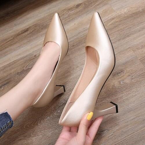 2021 professional high heels pumps womens large size 34-43 pointed shallow mouth design thick heel ol fashion sexy pumps