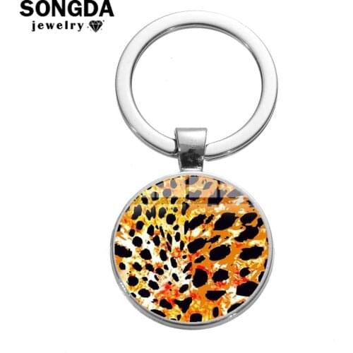 SONGDA Creative Sweet Pink Leopard Print Keychain Crystal Glass Cabochon Pendant Key Ring Gift for Women Car Key Chain Llaveros