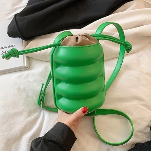 New Fashion Simple Shoulder Womens Bag 2021 fashion Design Messenger Bag Versatile Bucket Bag