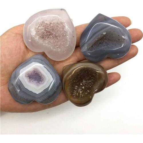 Beautiful 1pc Natural Agate Geode Quartz Crystal Carved Heart-Shaped Healing Crystal Geode Heart Natural Quartz Crystals