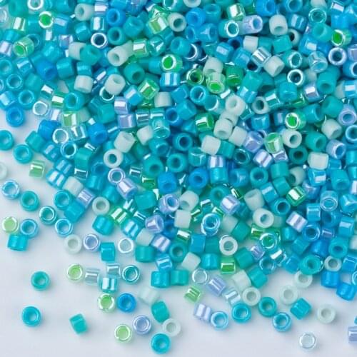 Taidian Multicolor Miyuki Delica Beads For Beaded Necklace 10grams/lot About 2000 Pieces 1.6x1.3MM