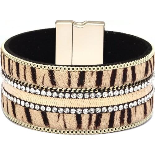 Zebra Women Bangle Fashion Rhinestone Leopard Animal Wide Leather Women Bracelets Vintage Bangle Male Homme Jewelry Accessories