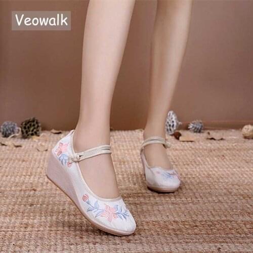 Veowalk Women 6cm Wedge Canvas Embroidered Platforms Shoes Non-Skid Retro Ladies Casual Comfortable Ankle Strap Fabric Pumps