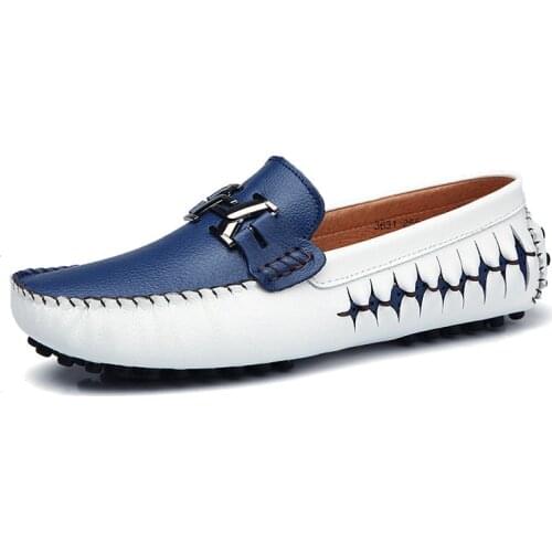 2017 New Arrival Breathable Men Boat Shoes Loafers Slip-on Gentlemen Moccasins Soft Flat Driving Loafers Horsebit Decor Urban