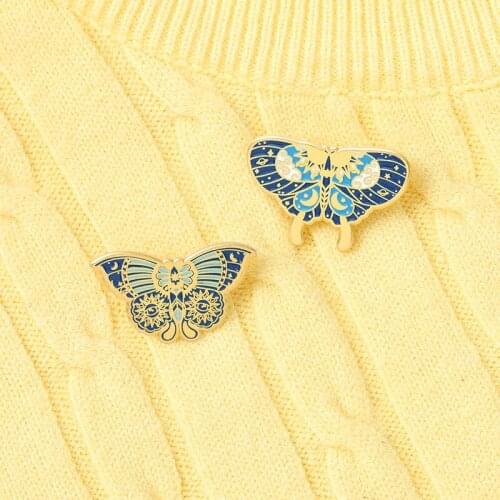 Gold Color Painted Butterfly Metal pin Enamel Star Eyes Moon Cloud Spaceship Custom Clothes Lapel Brooch Jewelry Gift For Friend