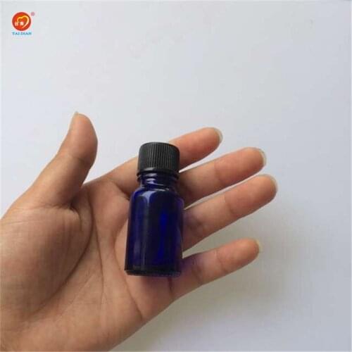 Wholesale 10ml Mini Blue Glass e Liquid Bottles with Black Cap Sealing up Bottles small Glass Jars 24pcs/lot