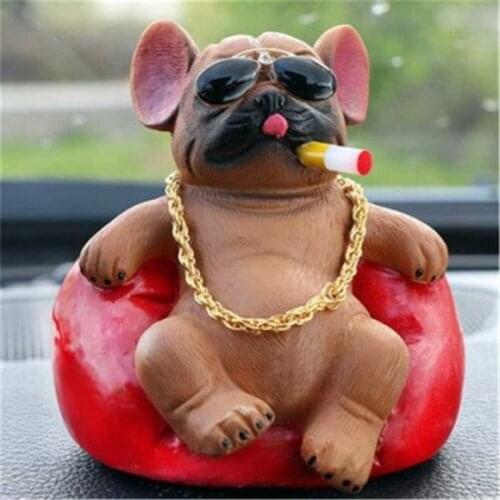 Smoking Dog Car High Quality Creative Resin Gift Craft Jewelry Personality Social Bully Dog Auto Interior Decoration Accessory