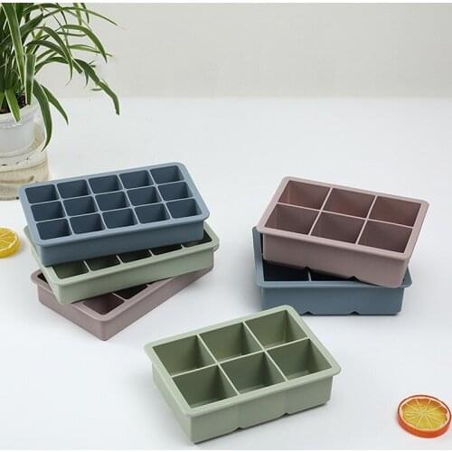 Silicone Big Grid Ice Cube Mold Ice Cube Maker Flexible Silicone Ice Cube Tray with Lid Kitchen Gadgets and Accessories