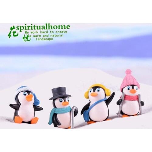 ZOCDOU 1 Piece Happy Little Winter Skiing Penguin Cute Pinguino Ornaments Small Statue Little Figurine Crafts Animal Decoration