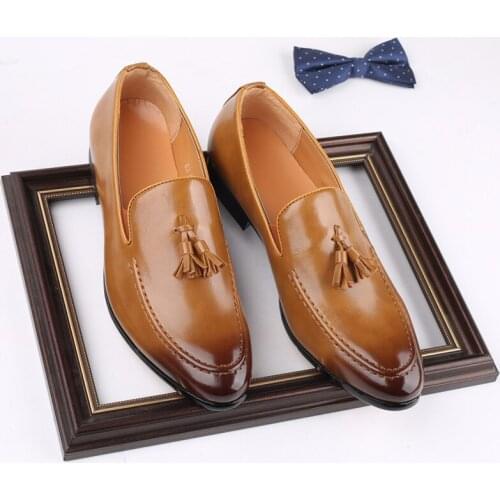 Yomior New Spring Casual Men Shoes Vintage British Formal Dress Leather Shoes Business Wedding Loafers Tassel Men Luxury Oxfords