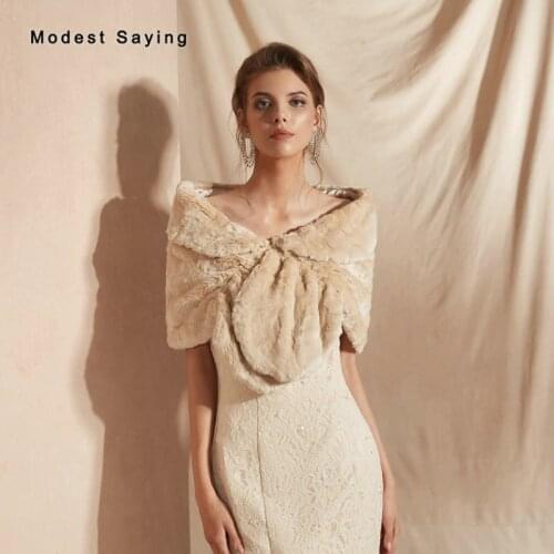 Dark Champagne Faux Fur Wedding Shrugs Bridal Shawls New Arrival 2019 Formal Party Fur Stoles Warm Wraps Wedding Accessories