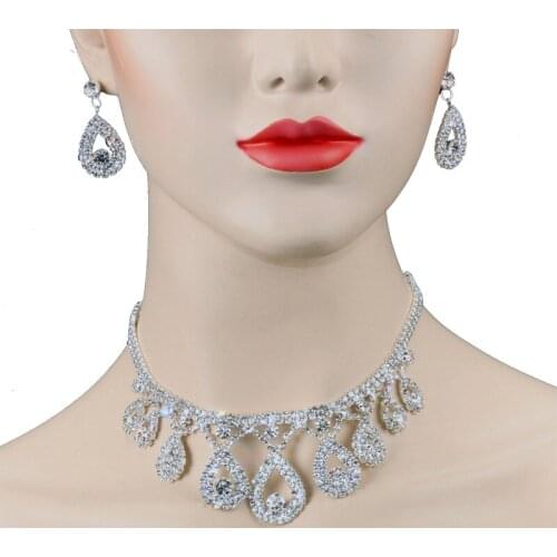 Chran Fashion Silver Plated Drop Crystal Necklace Earrings Set Elegant Sparkling Rhinestone Bridal Jewelry Accessories