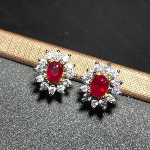New Ruby Stud Earrings 925 Silver Lady Stud Earrings Simple, Fresh and Cute