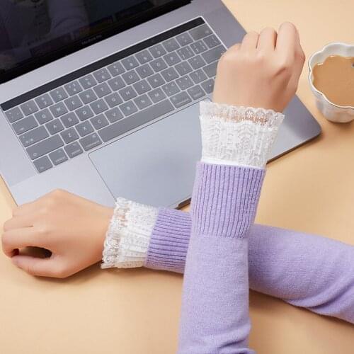 1 Pair Women Fake Flare Sleeves Girls Pleated False Cuffs Solid Color Sweater Wrist Warmers Female White Horn Cuffs