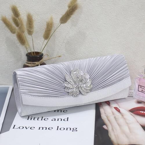 Womens Rhinestone Evening Clutch Bag Fashion Silver Party Purse Luxury Folds Wedding Clutch for Bridal Exquisite Ladies Handbag