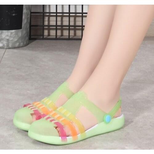 Droshipping 2021 Candy Color plus Size Thick Sandals Slip on Woman Croc Anti-Skid Hole Jelly Shoes Flat Garden Beach Shoes