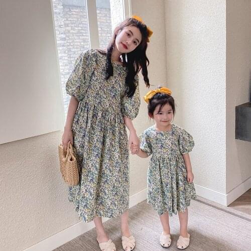 Different trendy parent-child wear 2021 autumn new girls dress floral female and female mother and daughter princess dress