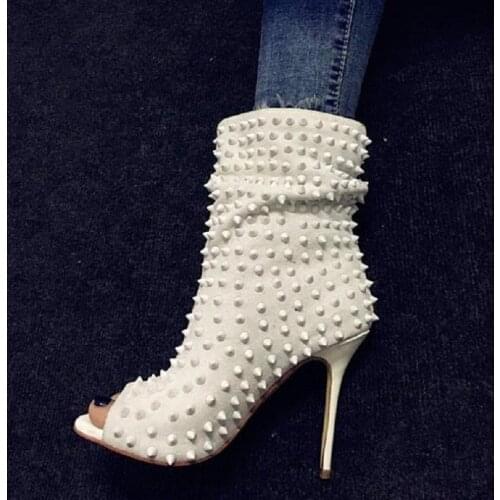 Womens Shoes Summer Cool Boots Rivet White Black Super High Heel Show Stage Shoes Peep Toe Sheepskin Leather Ankle Boots Sandal
