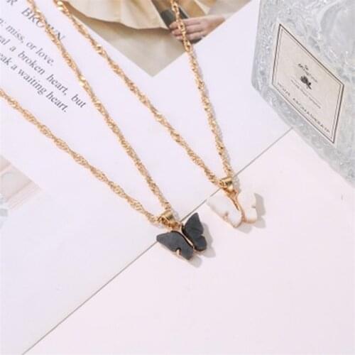 Cute Butterfly Pendant Necklace for Women Cocktail Party Statement Necklace Steet Style Korean Fashion Necklace Jewelry Gifts
