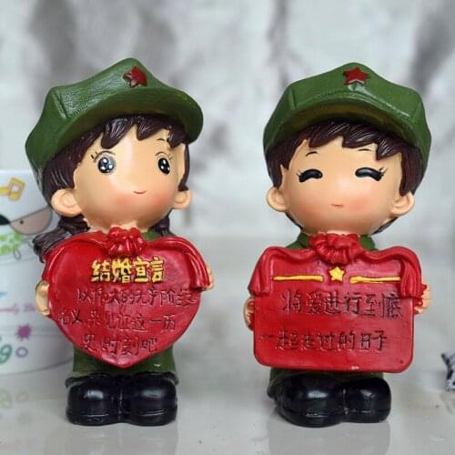 Creative Romantic Couple Red Army Soldier Home Decoration Crafts Ornaments To Send A Friend A Birthday Wedding Gift