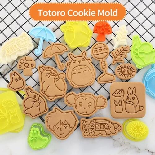 My Neighbor Totoro Cartoon Household Baking Biscuit Mold 3d Three-dimensional Pressing Type Fondant Biscuit Cookie Cutter Tool