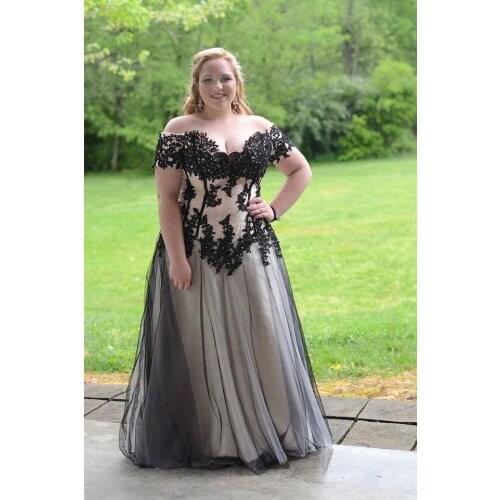 Gothic Plus Size Black Lace A-line Wedding Dress off the shoulder beading Bridal Gowns Wedding gown Vestido De Novia