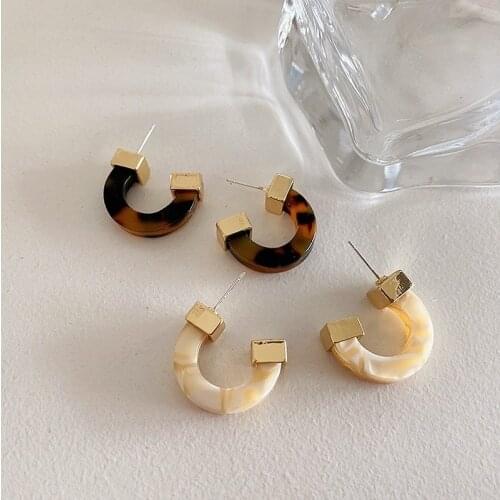U-Magical Simple U Shape Leopard Resin Hoop Earrings for Women Trendy Geometric Gold Metal Open Earrings Jewelry Pendientes