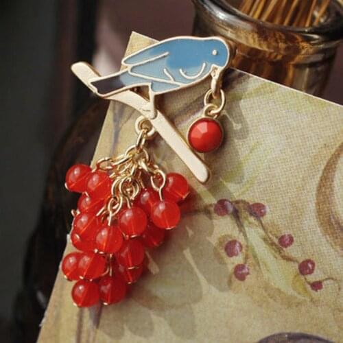2018 Fashion Jewelry Cute Enamel Pin Metal Pearl Grape Branch Bird Brooch Broche Vintage Brooches For Women Lapel Pin Men Brooch