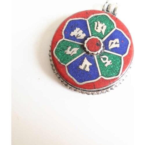 TBP425 Tibetan Mantras Amulet Pendants OM MANI PAD ME HUM Multi colors Flower
