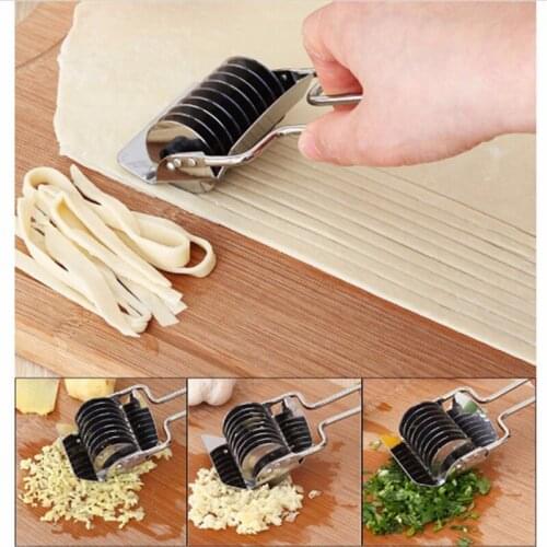 2PCS DIY Stainless Steel Noodle Lattice Roller Docker Dough knife Cutter Pasta Spaghetti Maker Manual Noodle Press Kitchen Tools