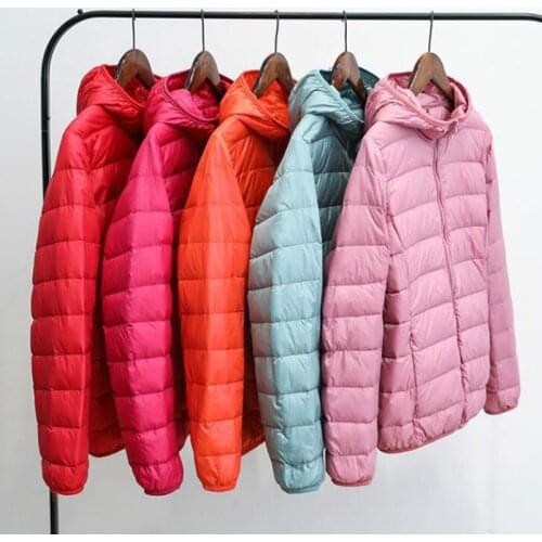 2020 Winter Ultra Light Duck Down Jacket Women Slim Short Coat Hooded Warm Female Portable Parkas Women Down Jackets